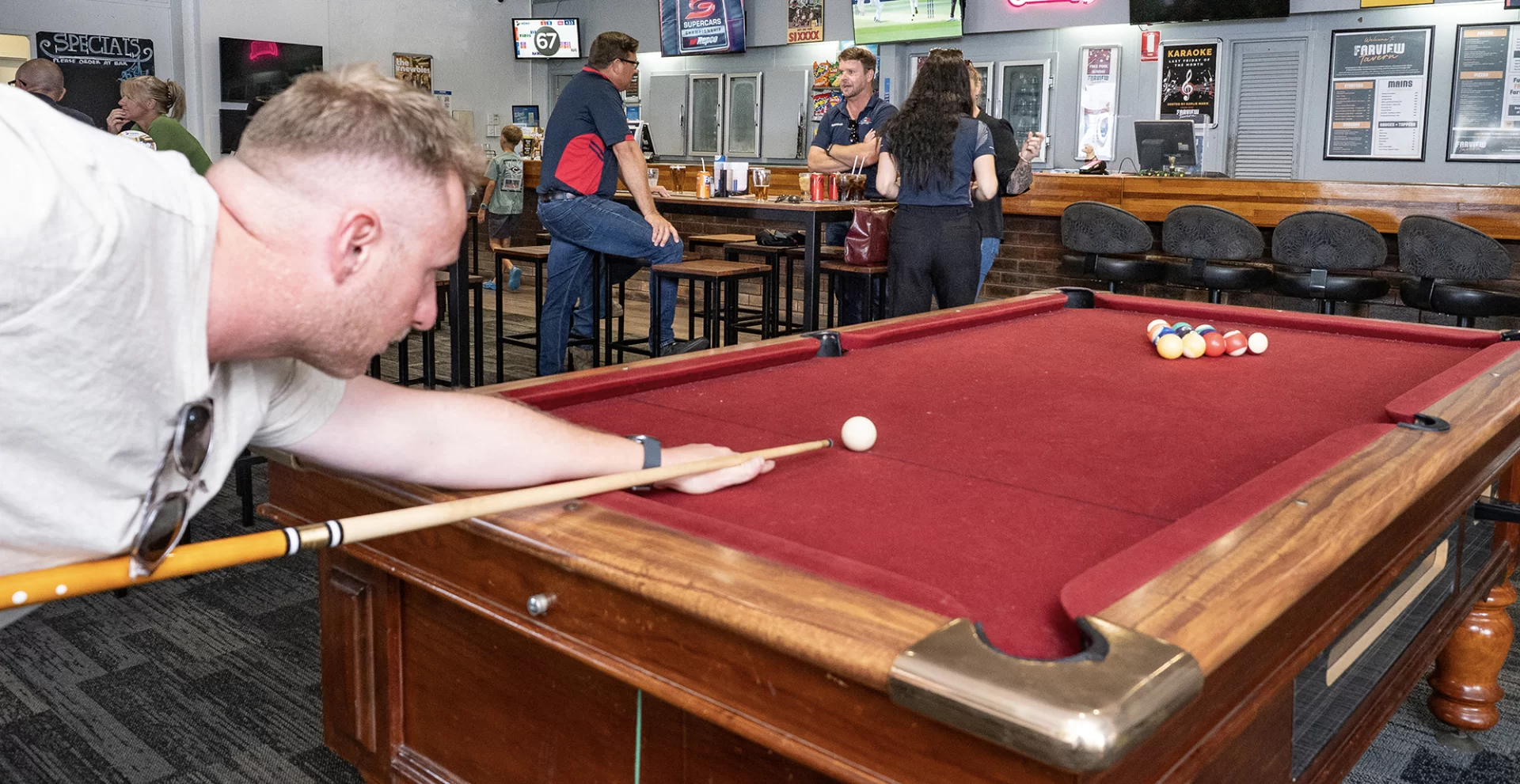 Farview Tavern Free Pool on Sunday